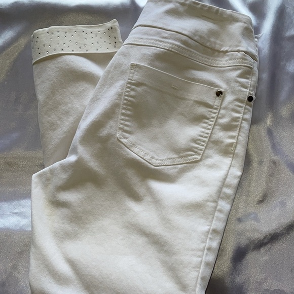 Peck & Peck White Cropped Denim Capri Jeans Stretch Tummy Lift Jeweled Cuff Sz 8 - Picture 9 of 14